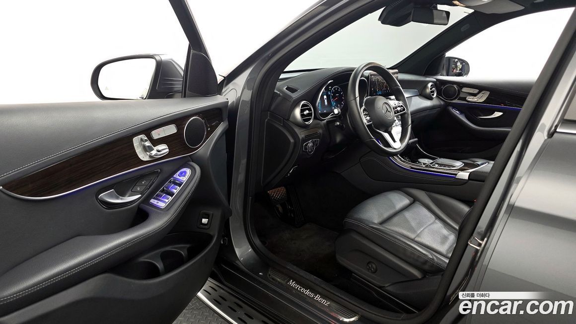 Mercedes-Benz GLC-Class 2020