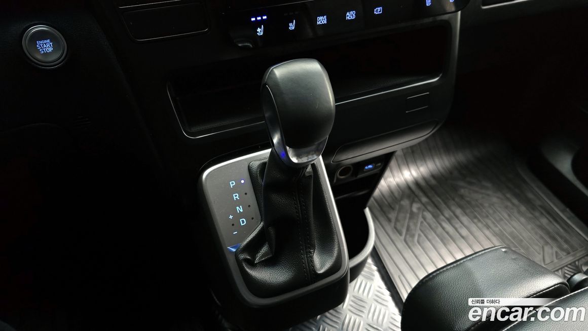 Hyundai Staria 2023
