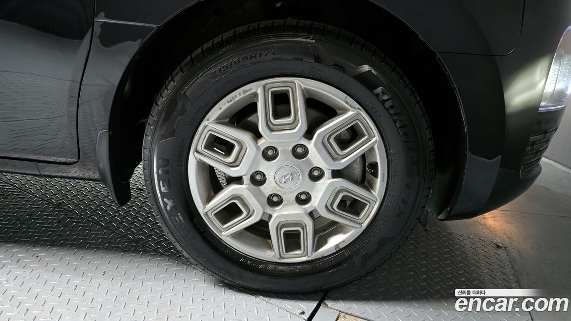 Hyundai Staria 2023