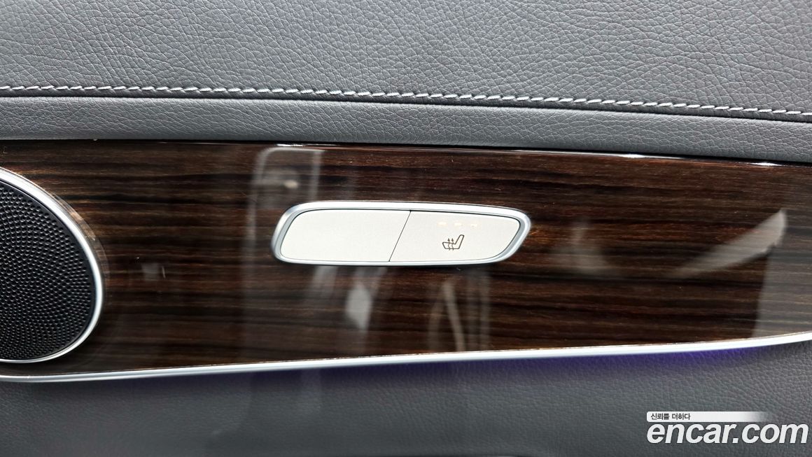 Mercedes-Benz GLC-Class 2020