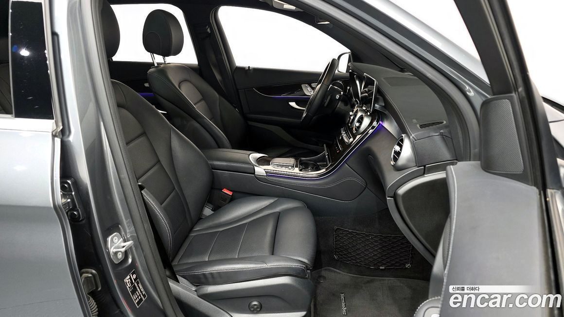 Mercedes-Benz GLC-Class 2020