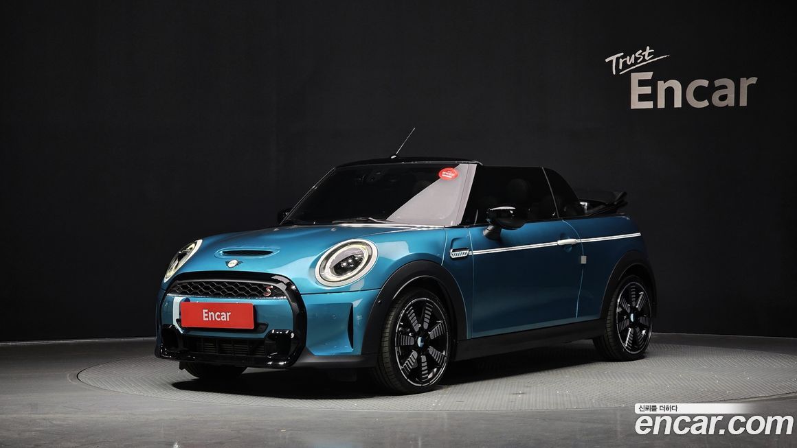 Mini Cooper Convertible 2023