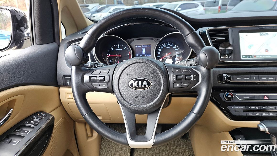 Kia Canival 2019