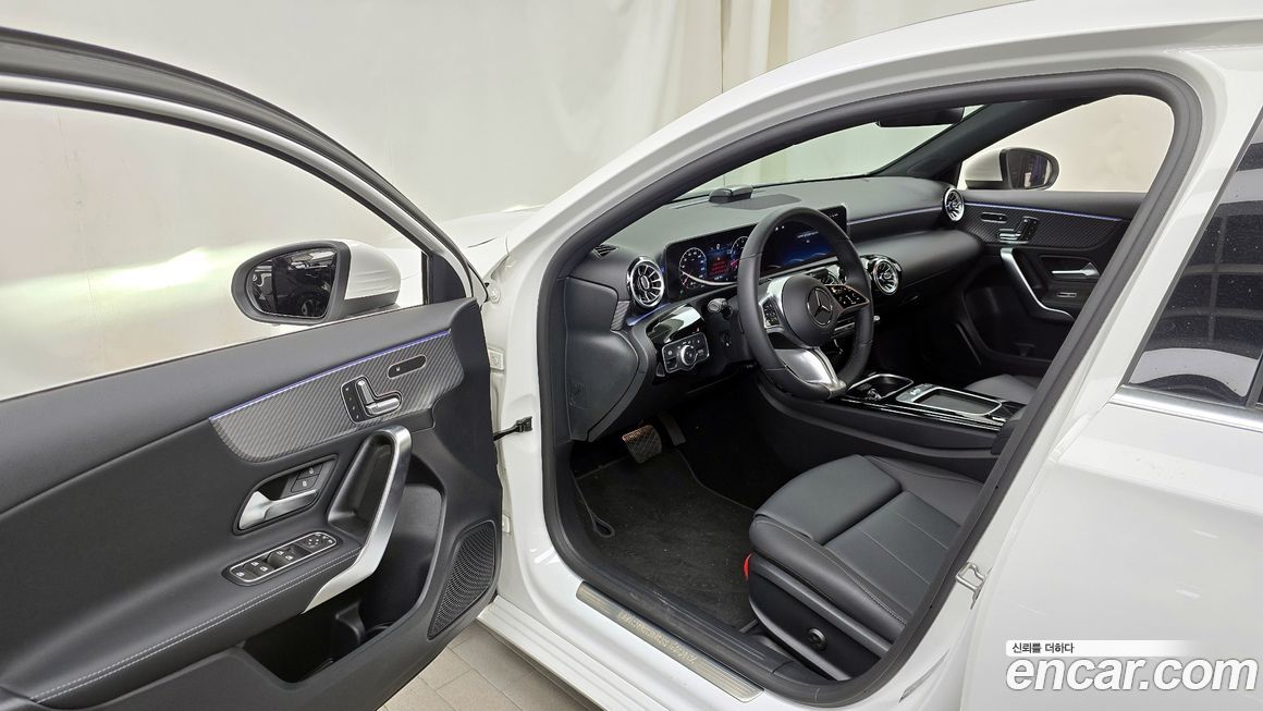 Mercedes-Benz A-Class 2025