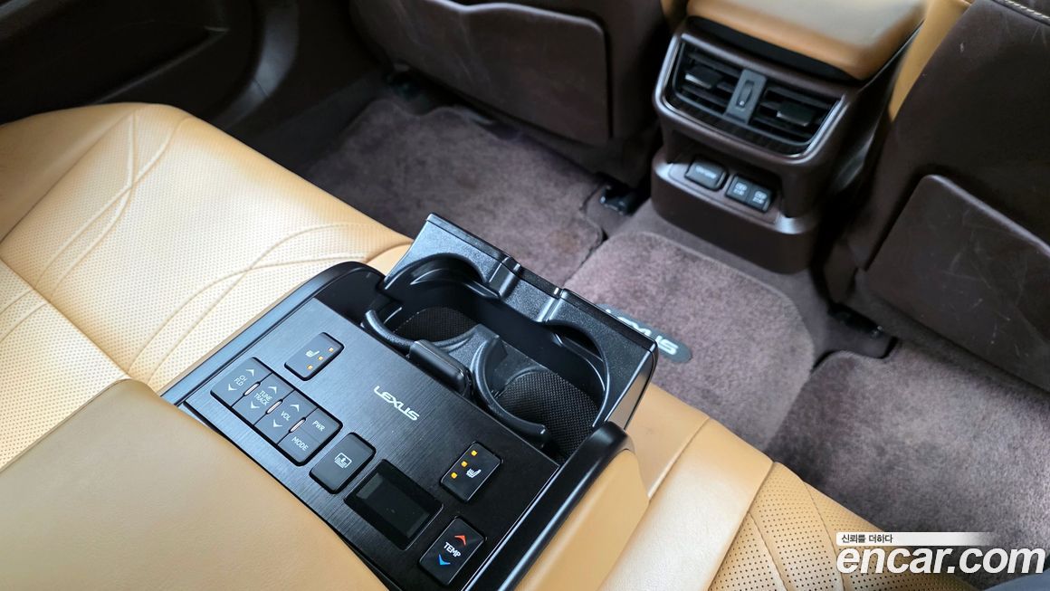 Lexus ES 2019