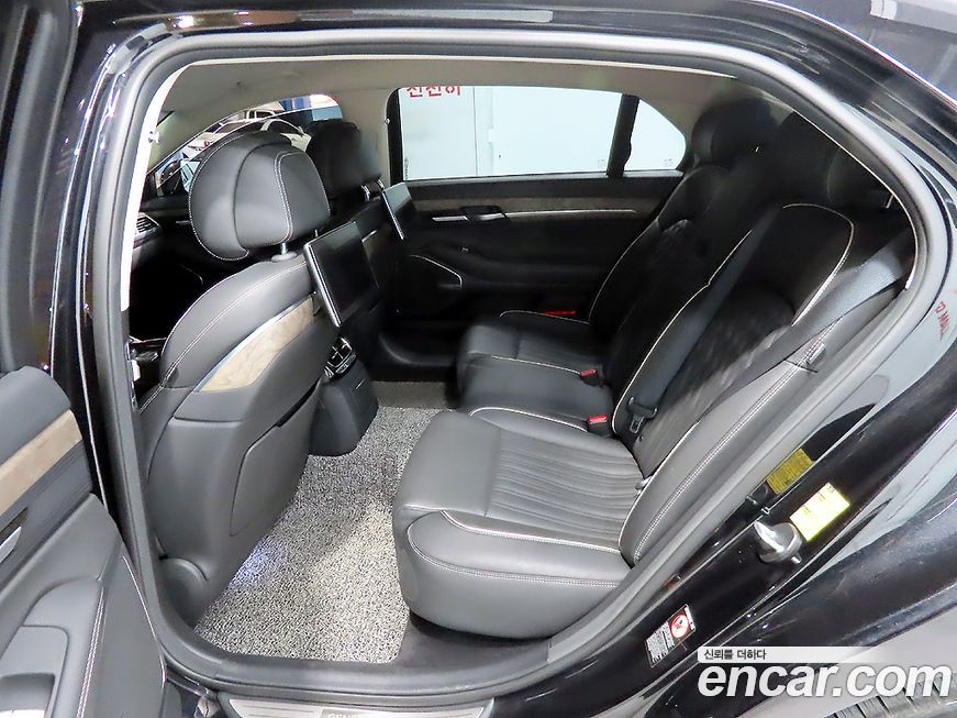 Genesis G90 2020
