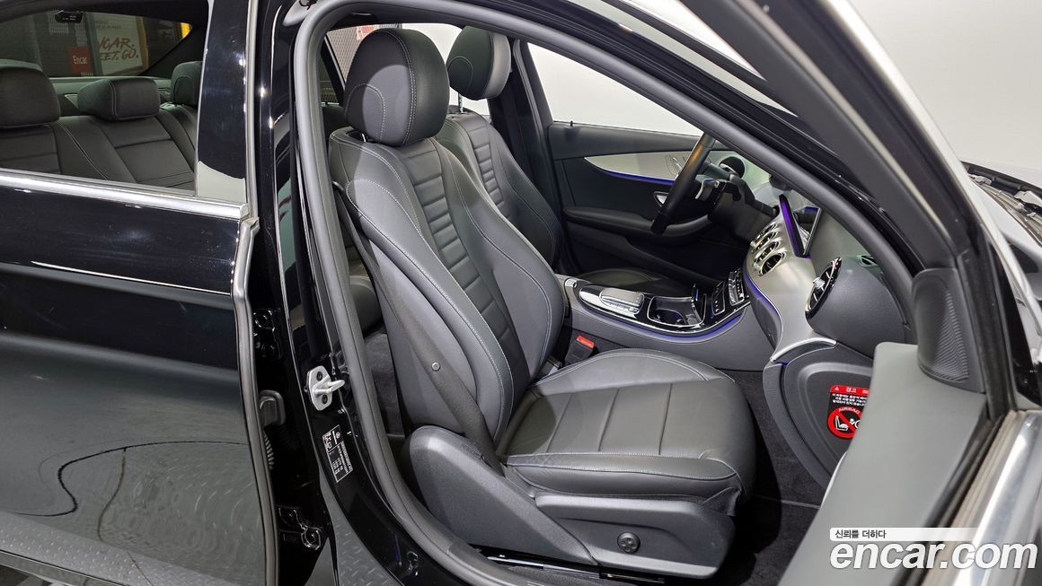 Mercedes-Benz E-Class 2021