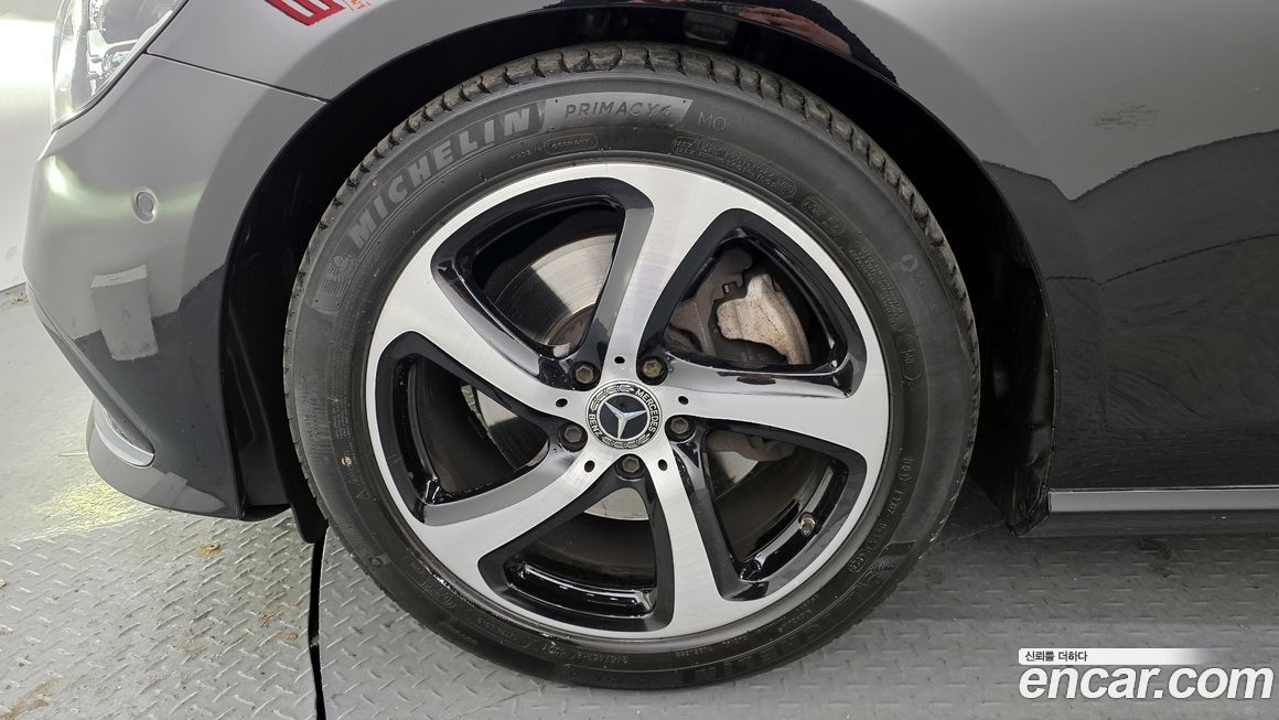 Mercedes-Benz E-Class 2021