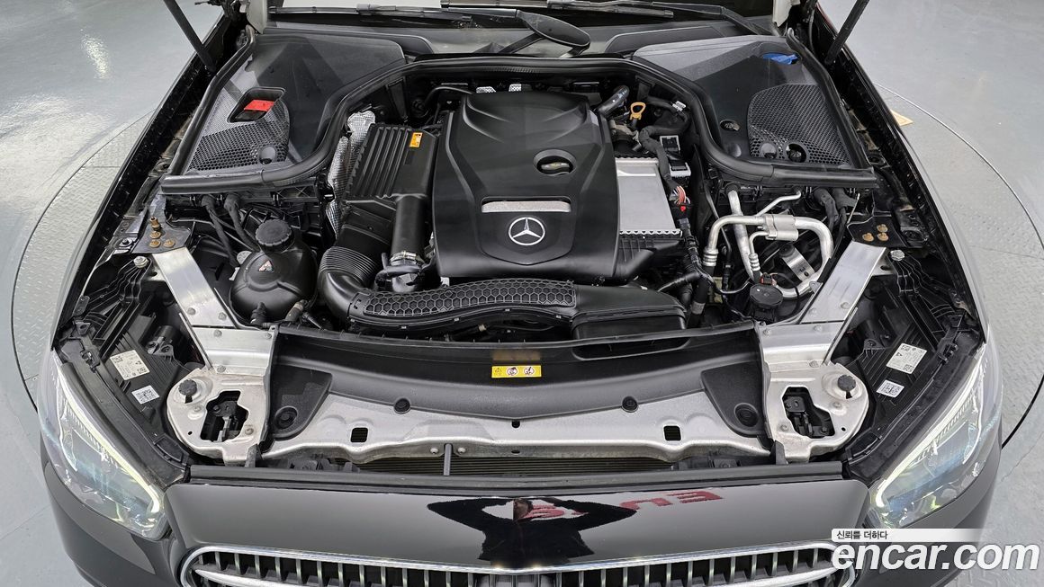 Mercedes-Benz E-Class 2021