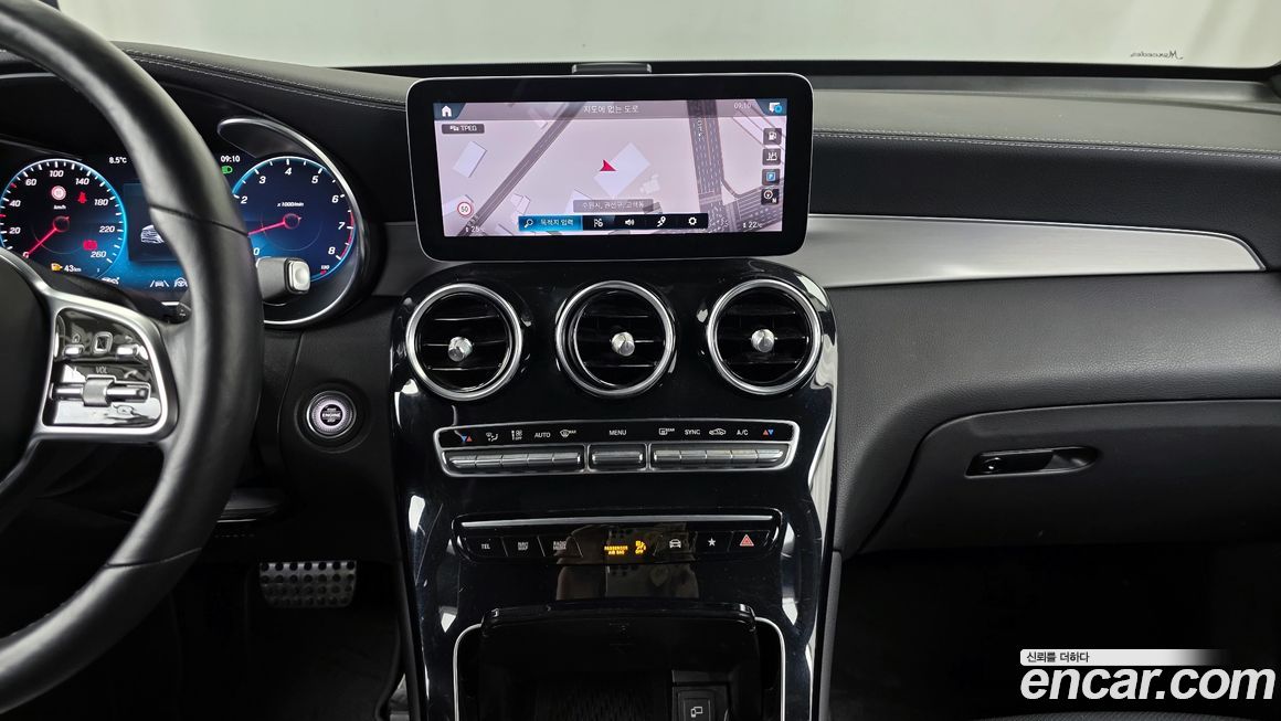 Mercedes-Benz GLC-Class 2021