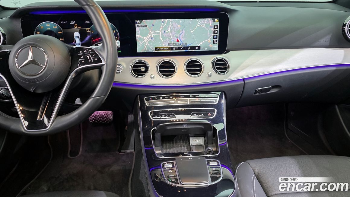 Mercedes-Benz E-Class 2021