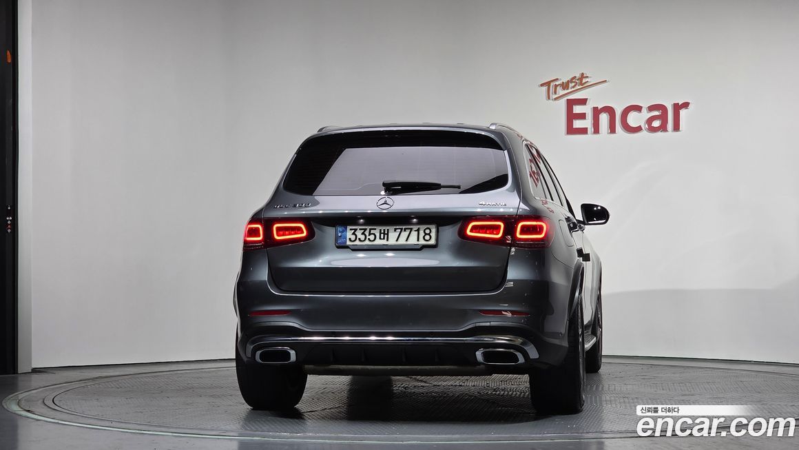 Mercedes-Benz GLC-Class 2021