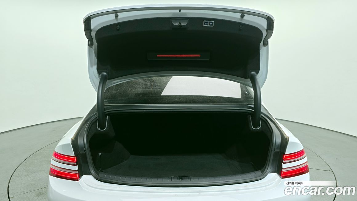 Genesis G80 2021