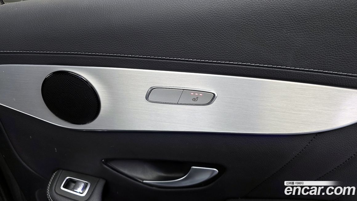 Mercedes-Benz GLC-Class 2021