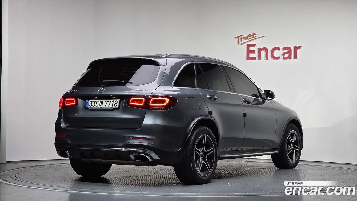 Mercedes-Benz GLC-Class 2021