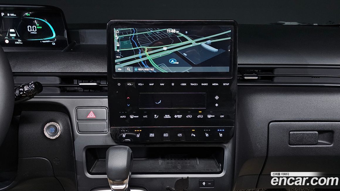 Hyundai Staria 2025