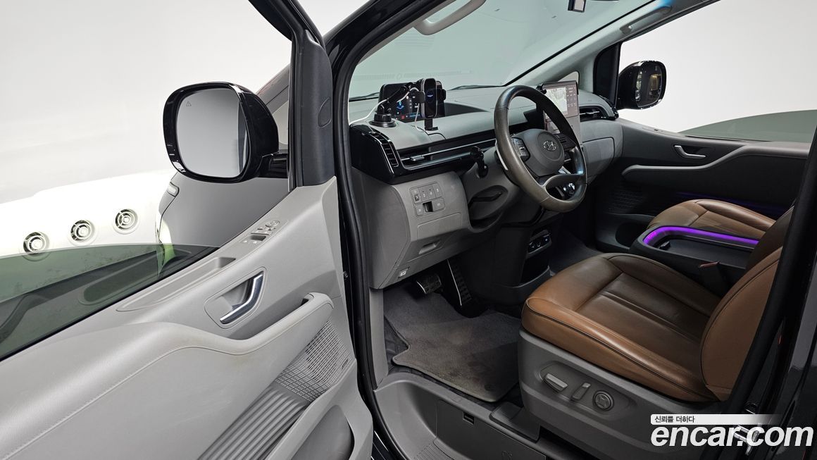 Hyundai Staria 2022
