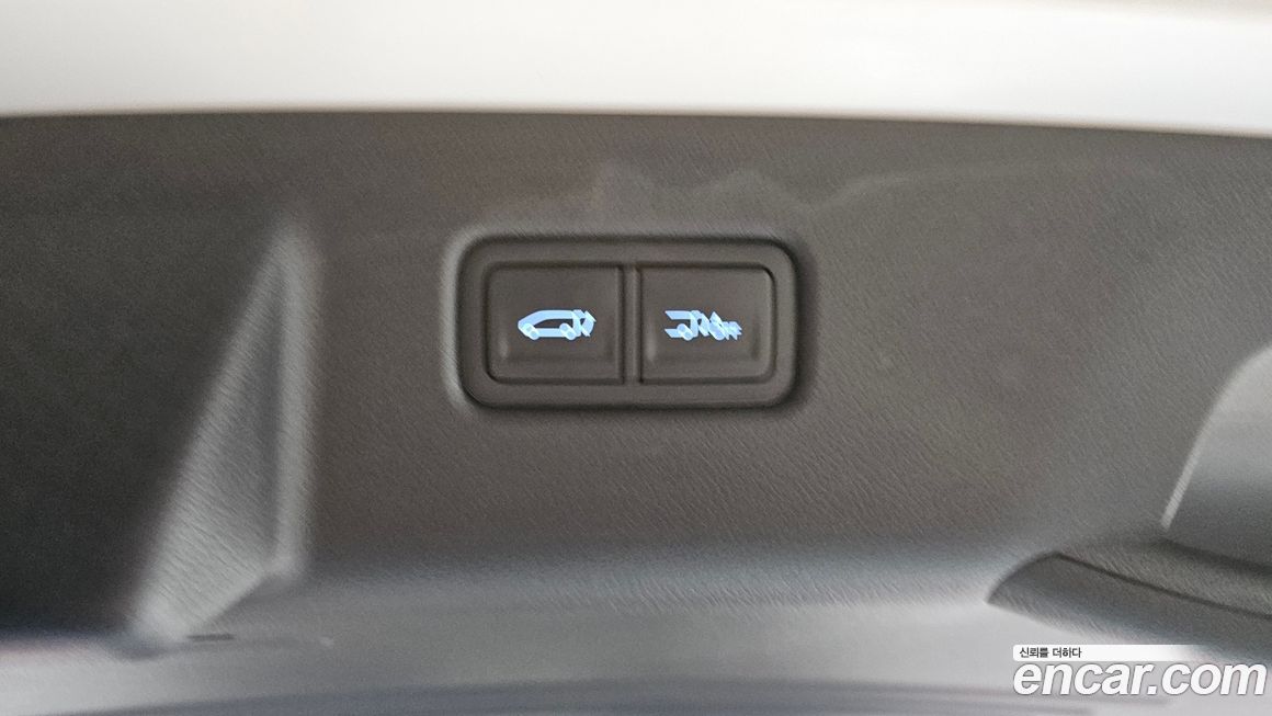 Hyundai Staria 2025