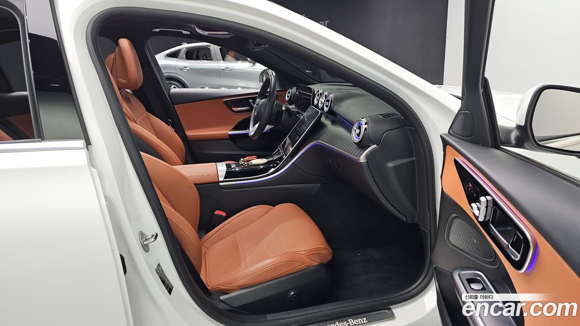 Mercedes-Benz C-Class 2023