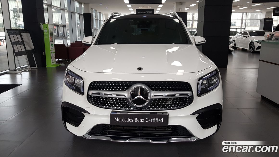 Mercedes-Benz GLB-Class 2023