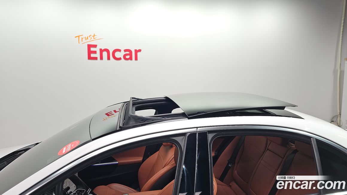 Mercedes-Benz C-Class 2023