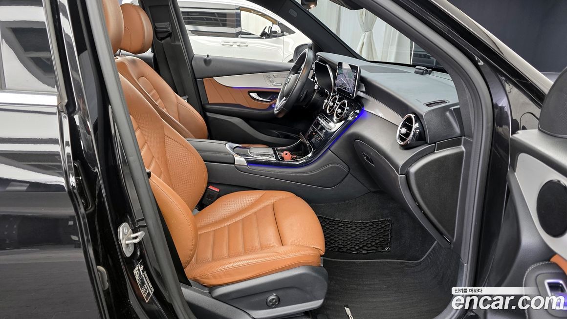 Mercedes-Benz GLC-Class 2020