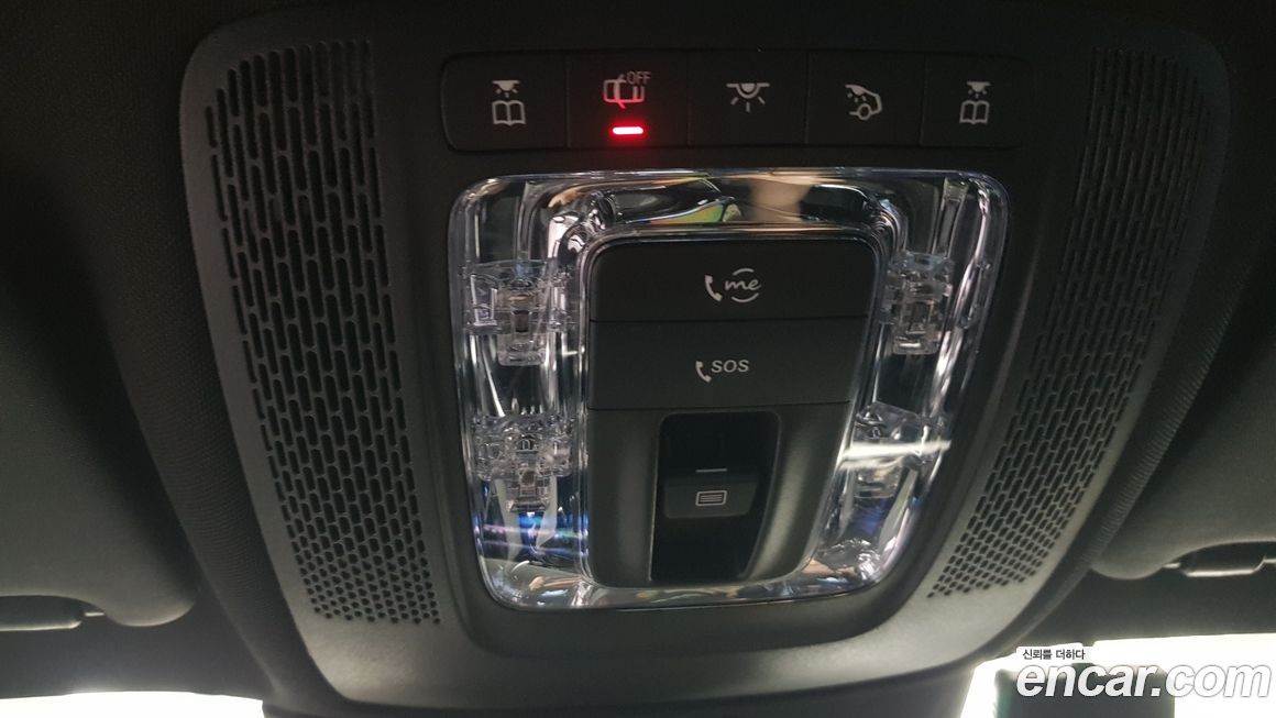 Mercedes-Benz GLB-Class 2023