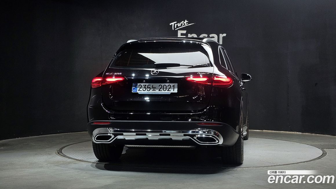 Mercedes-Benz GLC-Class 2025