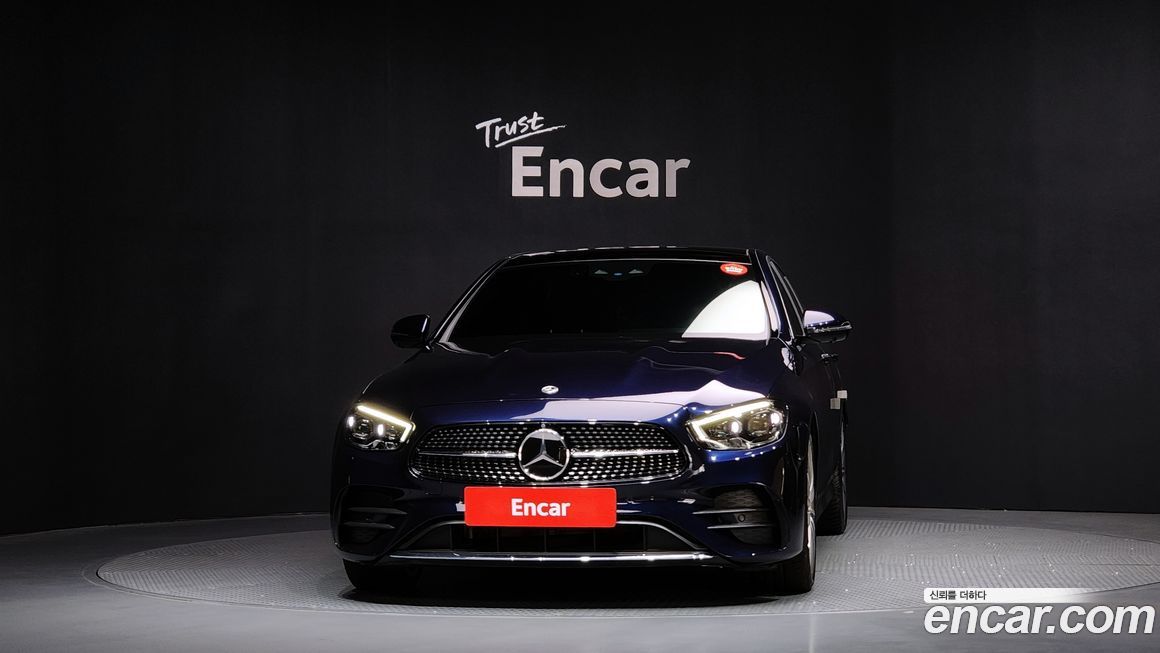 Mercedes-Benz E-Class 2022
