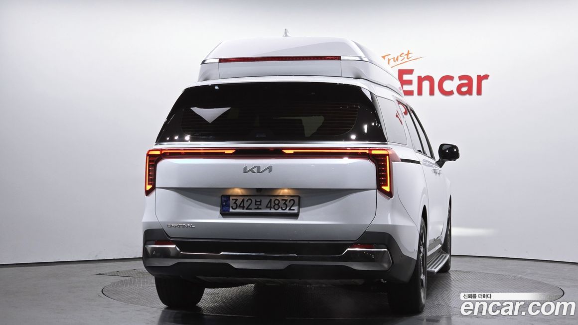Kia Canival 2024
