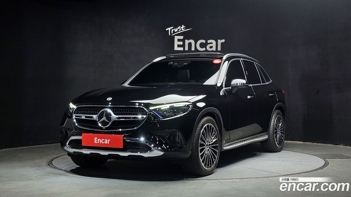 Mercedes-Benz GLC-Class 2025