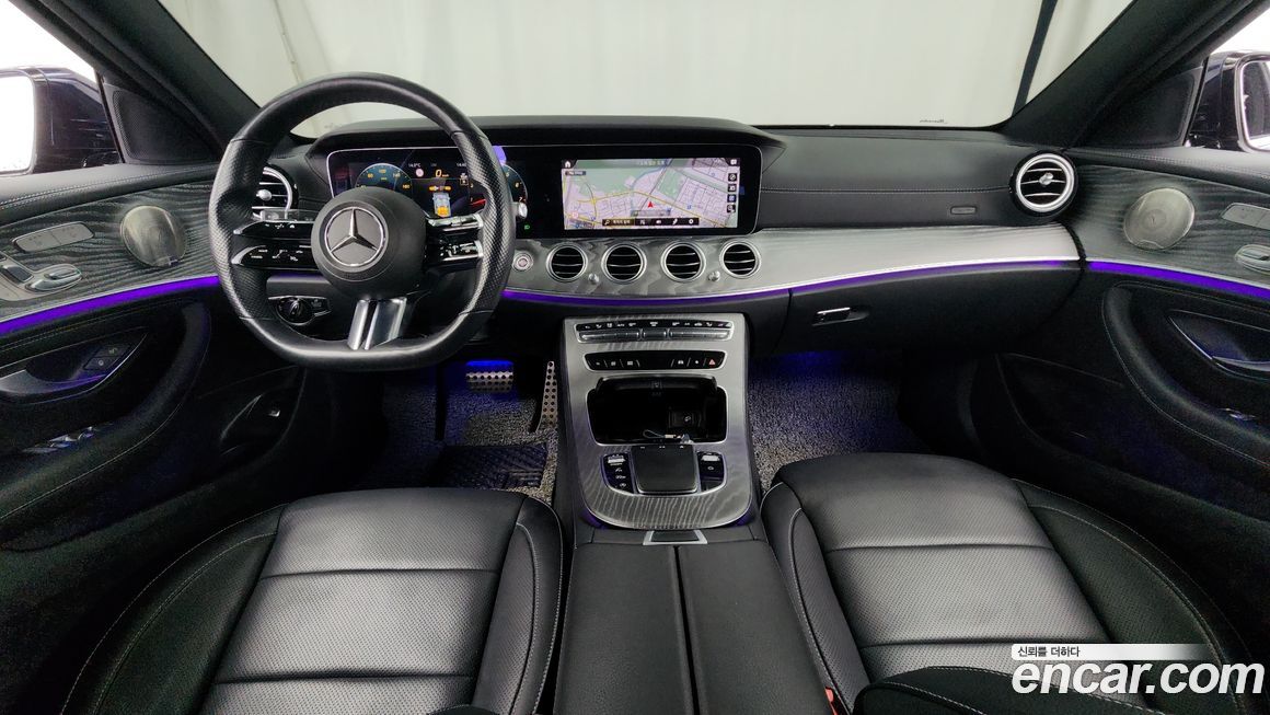 Mercedes-Benz E-Class 2022