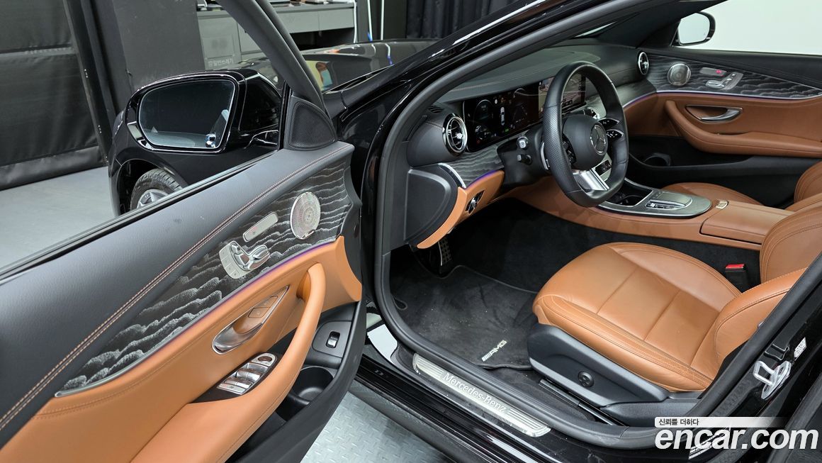 Mercedes-Benz E-Class 2021