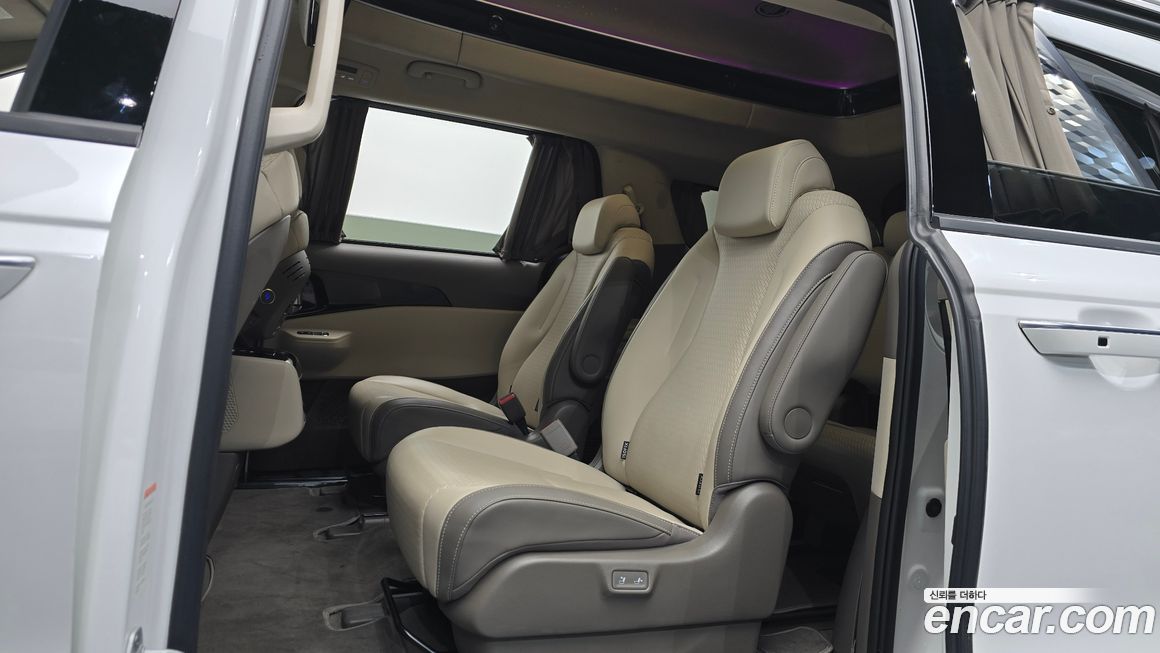 Kia Canival 2024