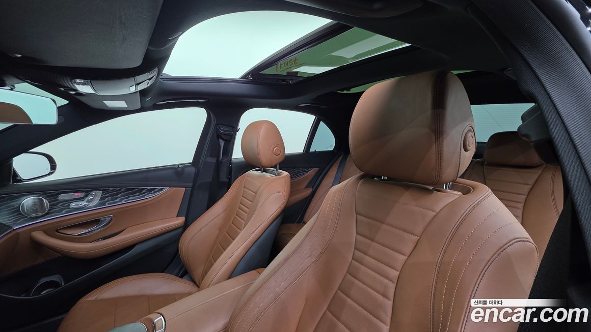 Mercedes-Benz E-Class 2021