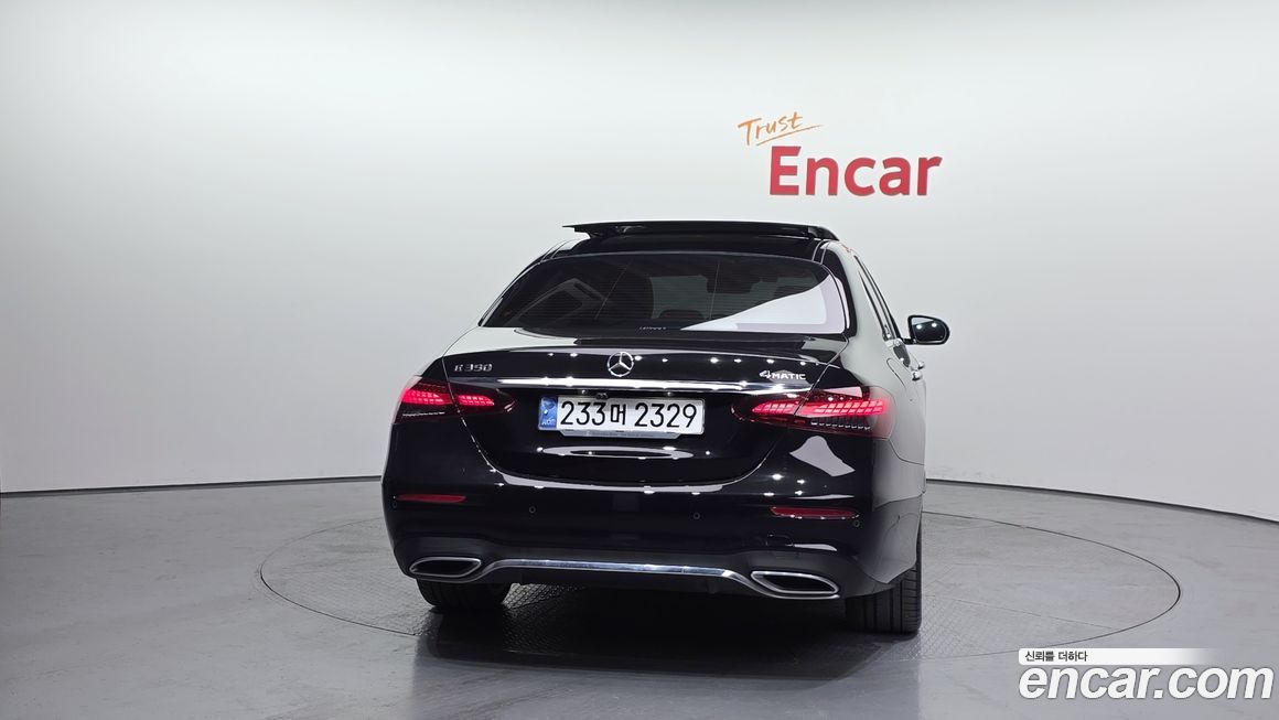 Mercedes-Benz E-Class 2021