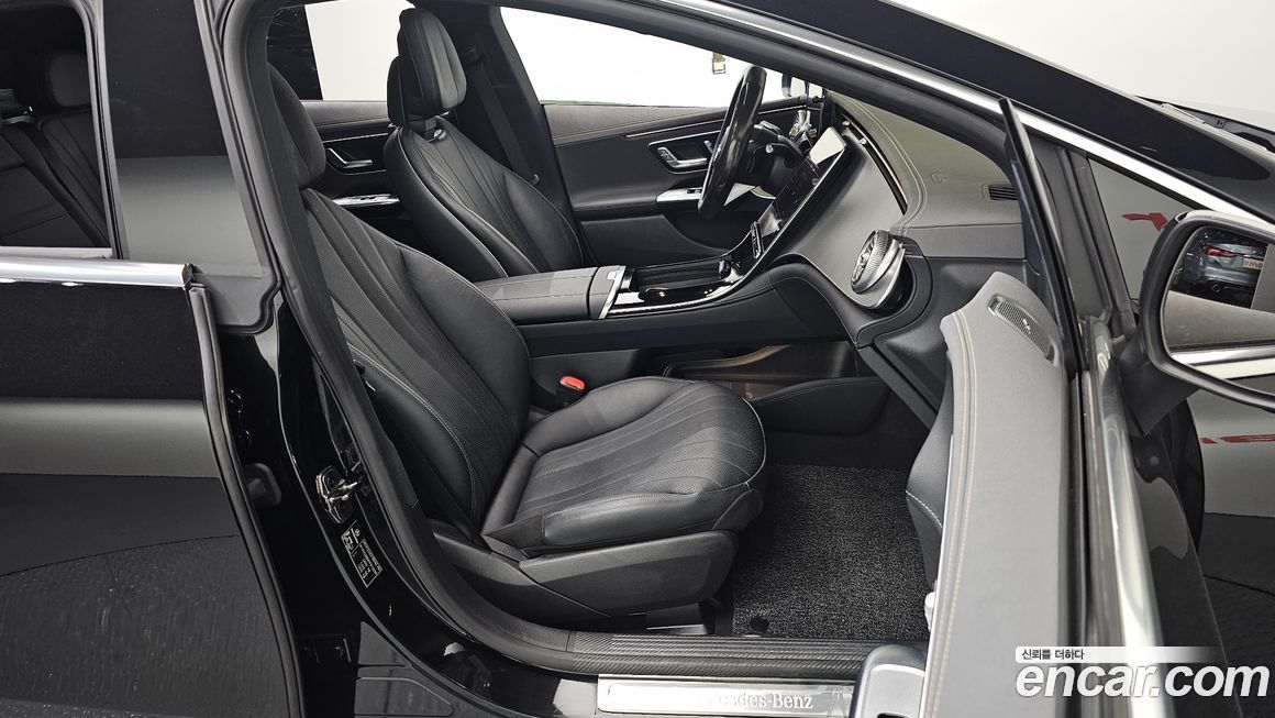 Mercedes-Benz EQE 2023