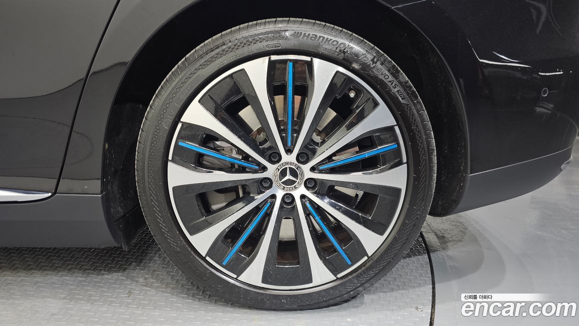 Mercedes-Benz EQE 2023