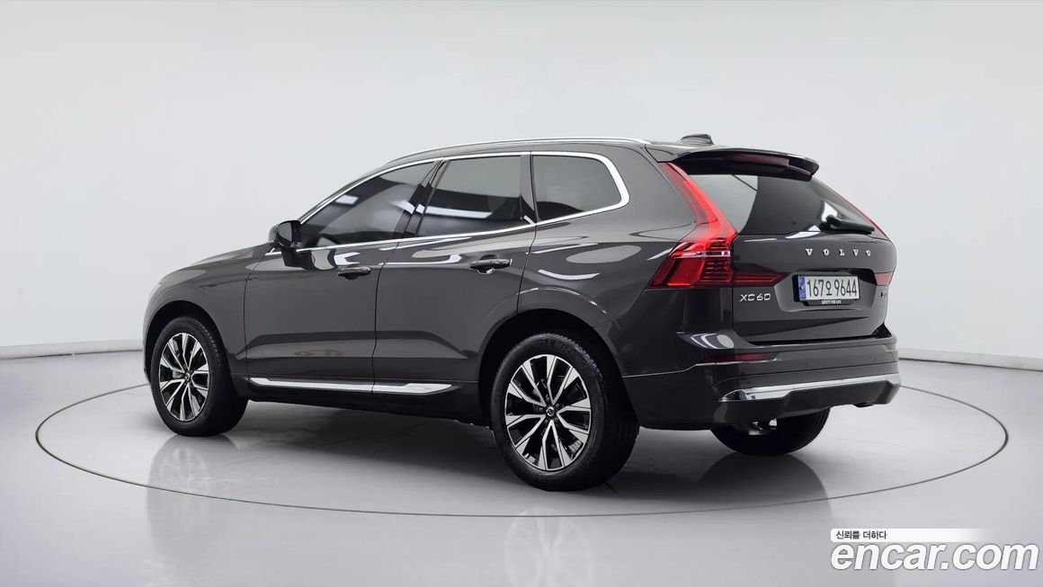 Volvo XC60 2024