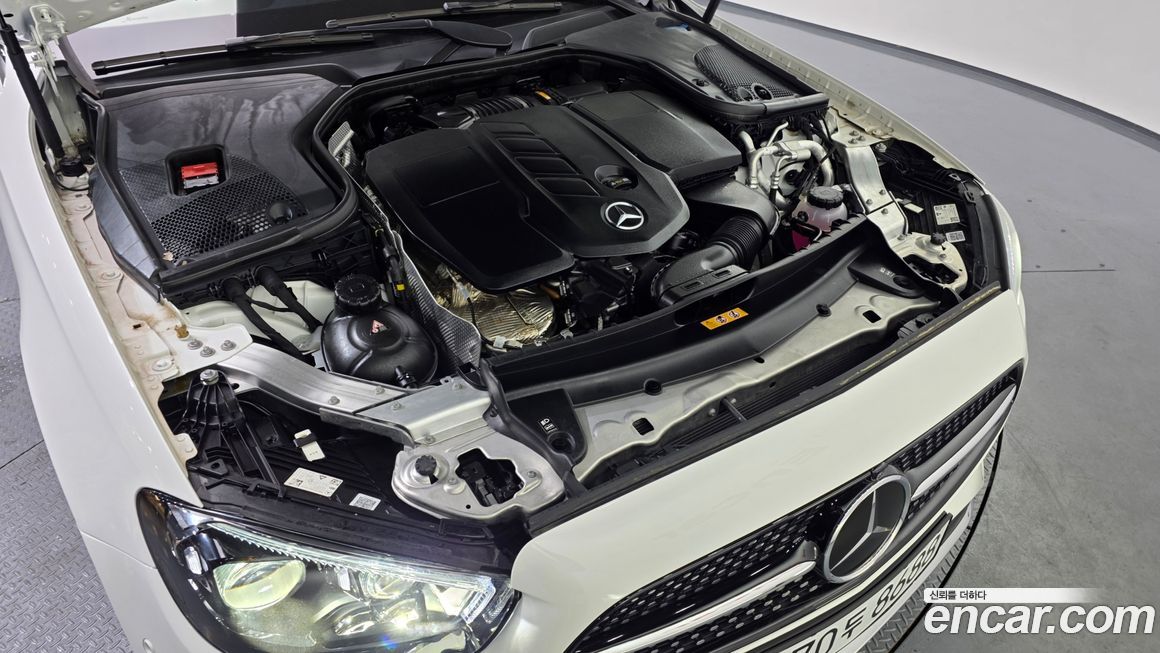 Mercedes-Benz E-Class 2023