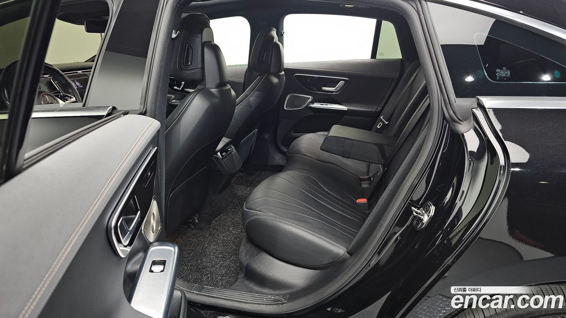 Mercedes-Benz EQE 2023