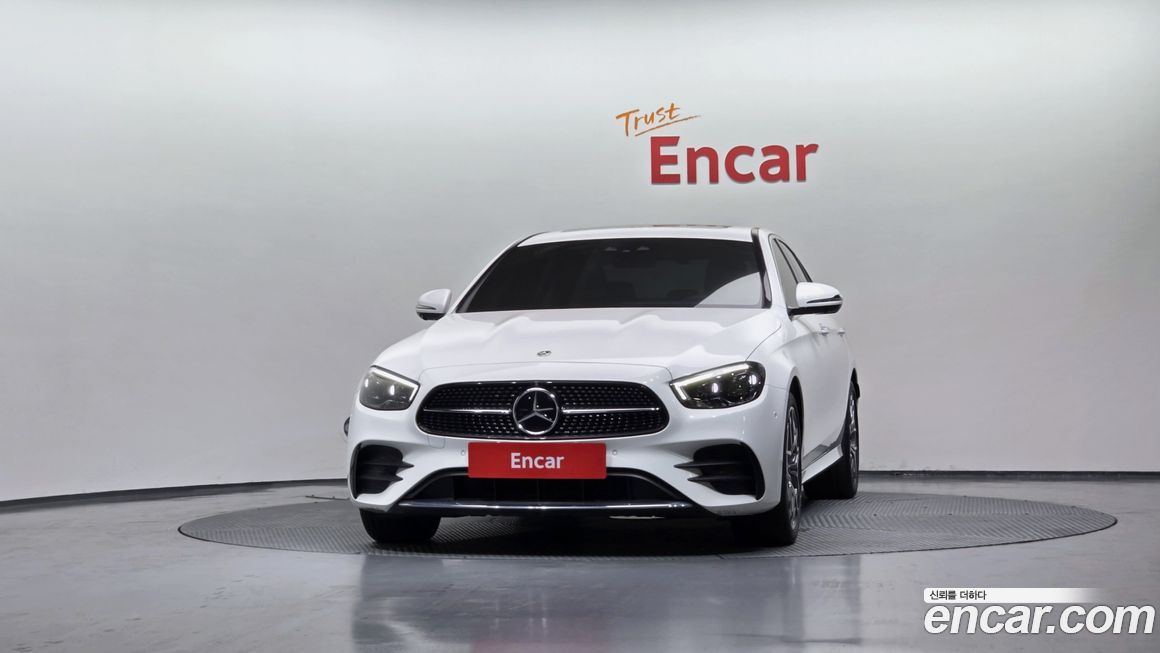 Mercedes-Benz E-Class 2023
