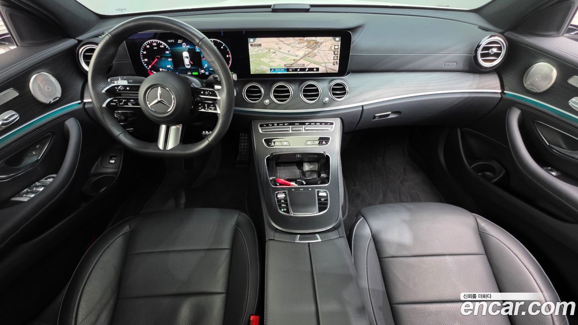 Mercedes-Benz E-Class 2023