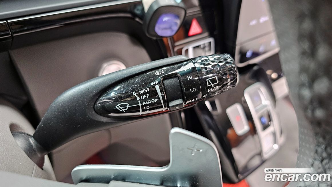 Hyundai Staria 2025