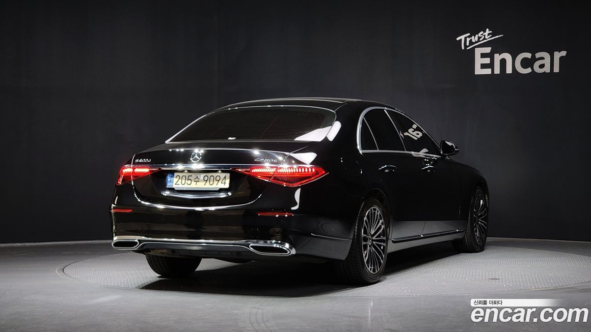 Mercedes-Benz S-Class 2022