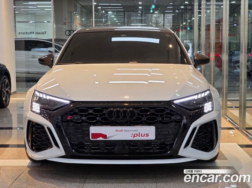 Audi RS3 2024