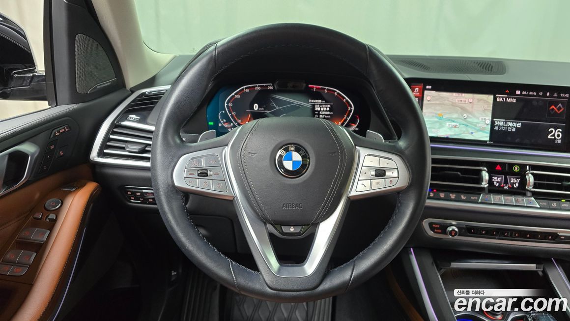 BMW X7 2021
