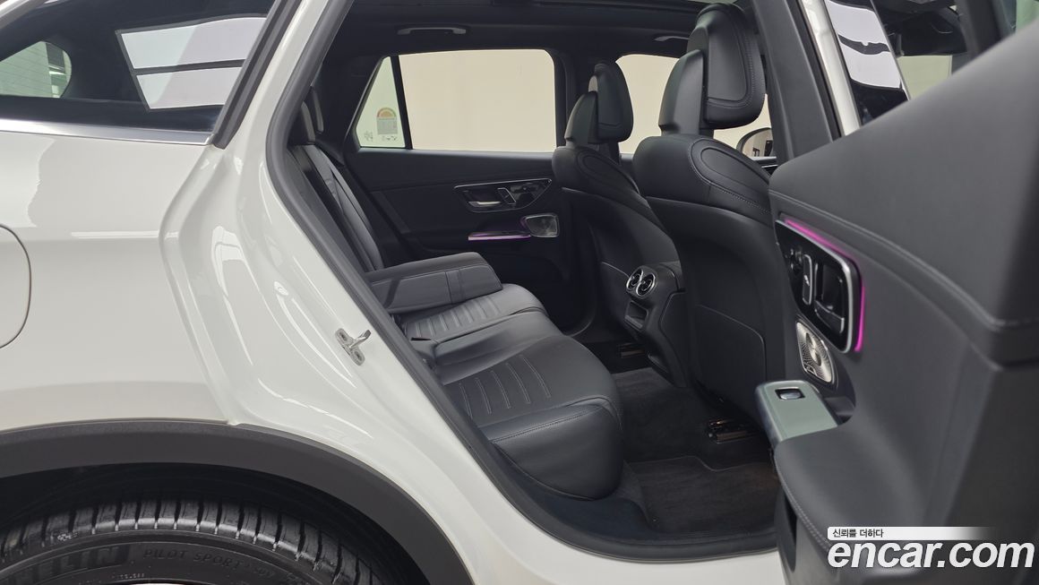 Mercedes-Benz GLC-Class 2026