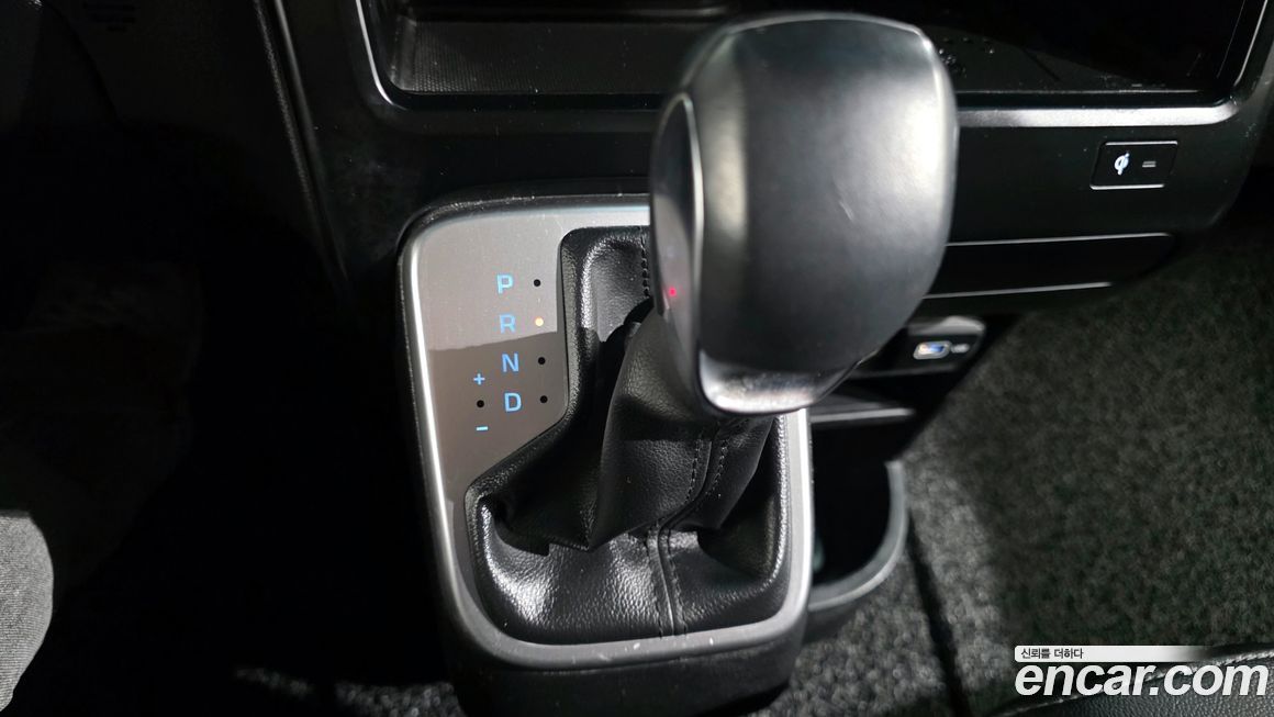 Hyundai Staria 2023