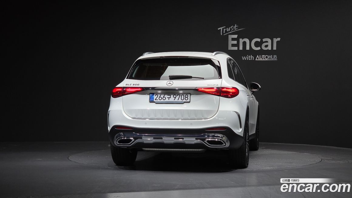 Mercedes-Benz GLC-Class 2026